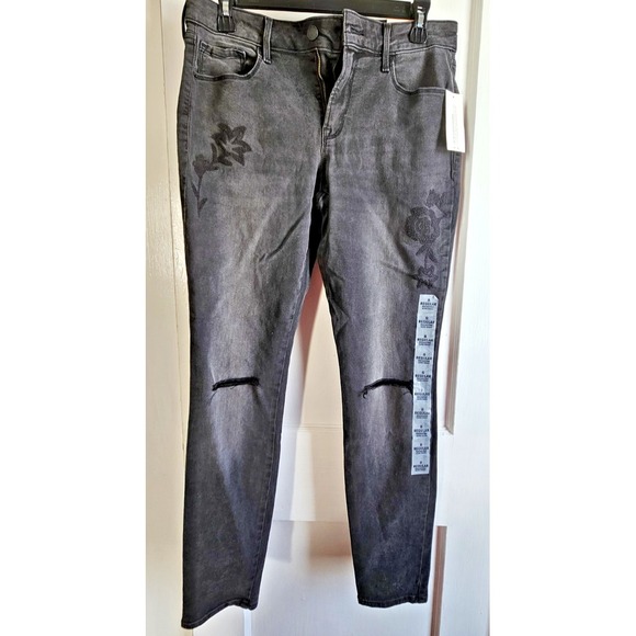 NWT OLD NAVY rockstar super skinnyjeans mid rise black Embroidered floral  Sz 8R - Picture 1 of 10